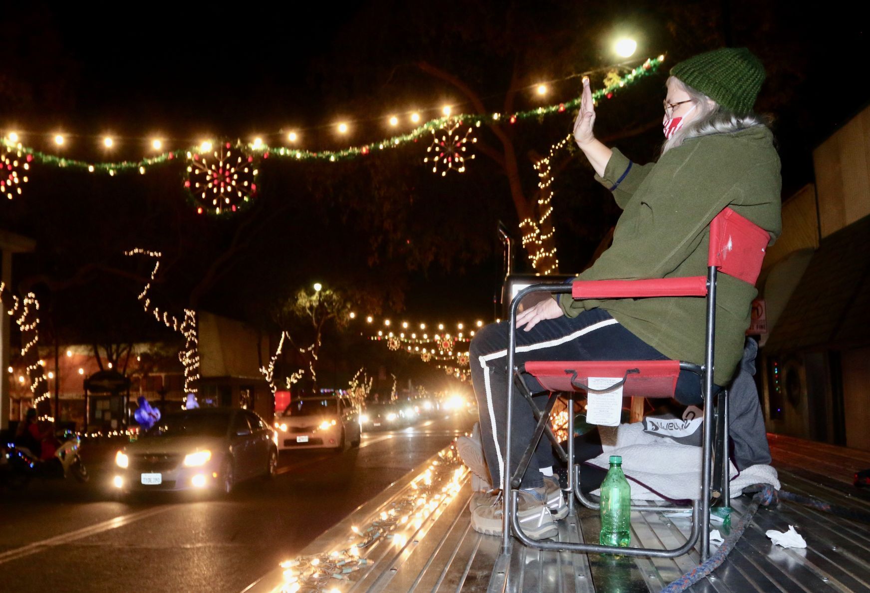 christmas parade wave
